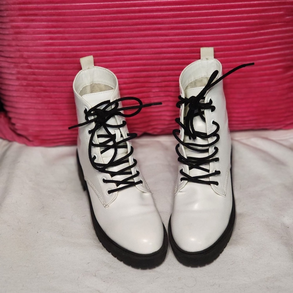 Forever 21 white boots